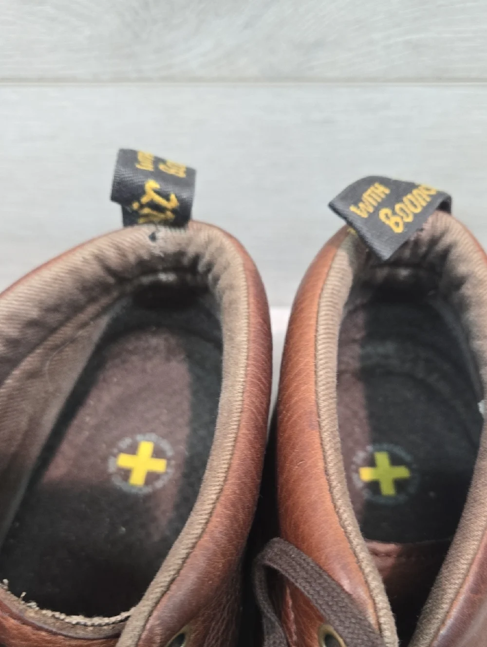 Dr. Martens Men's LEA KV04R High Top Brown Leather Chukka Boots Shoes Sz 13